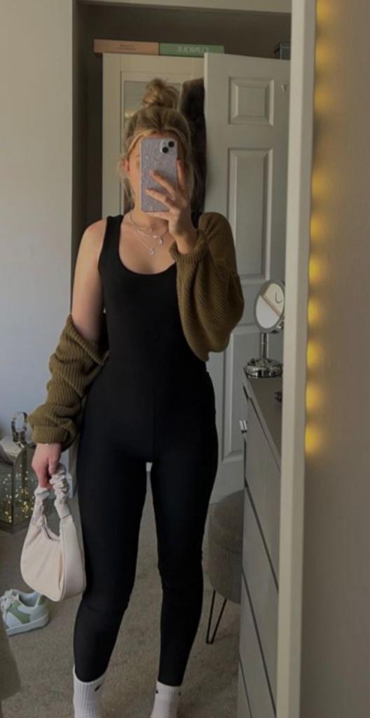 Chica busca chico en Granada: 