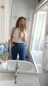 631999055: Chica busca chico en Barcelona