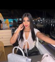 643740405: Chica busca chico en Almería