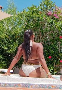 613660215: Chica busca chico en Sevilla