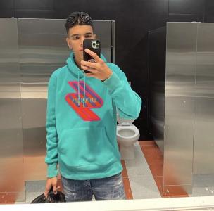 614520794: Chico busca chica en Valladolid