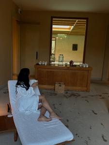 617796957: Chica busca chico en Sevilla