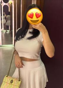 679119846: Chica busca chico en Madrid