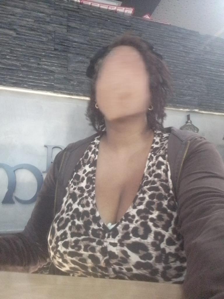 687043738: Chica busca chico en Madrid