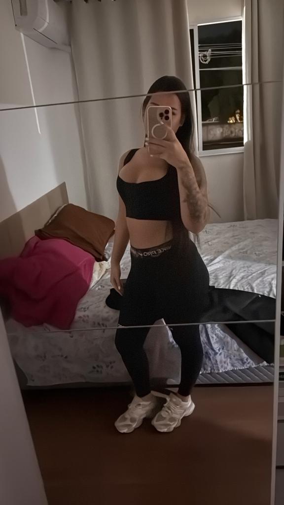 602703140: Chica busca chico en La Coruña