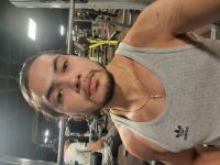 695946614: Chico busca chica en Málaga