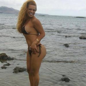 676944901: Transexual en Tarragona