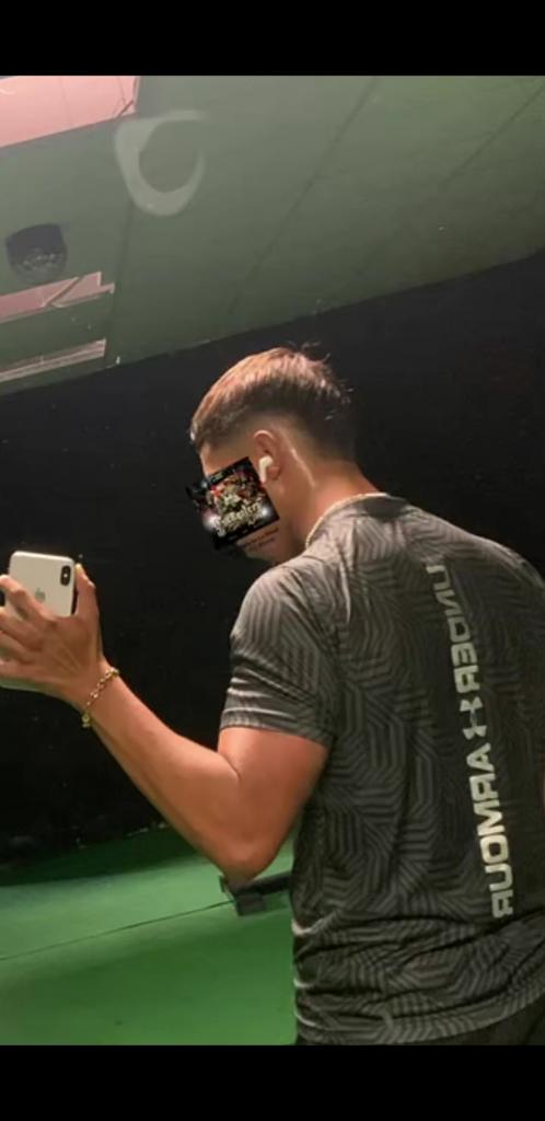 600366825: Chico busca chica en Cádiz