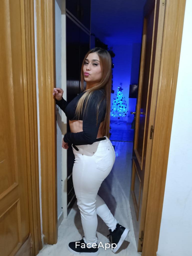 Chica busca chico en Zaragoza: Chica busca chico