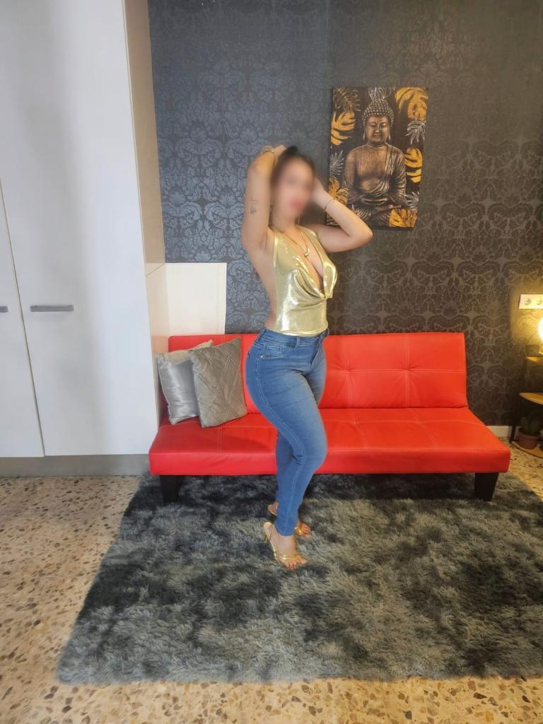 631849894: Chica busca chico en Pontevedra
