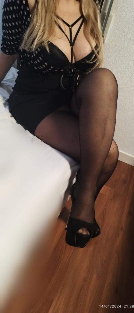 Chica busca chico en La Coruña: 