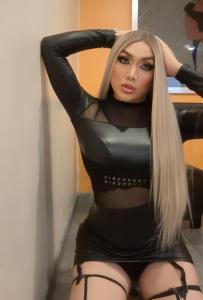 651811721: Travesti en Lérida