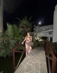 647082613: Chica busca chico en Navarra