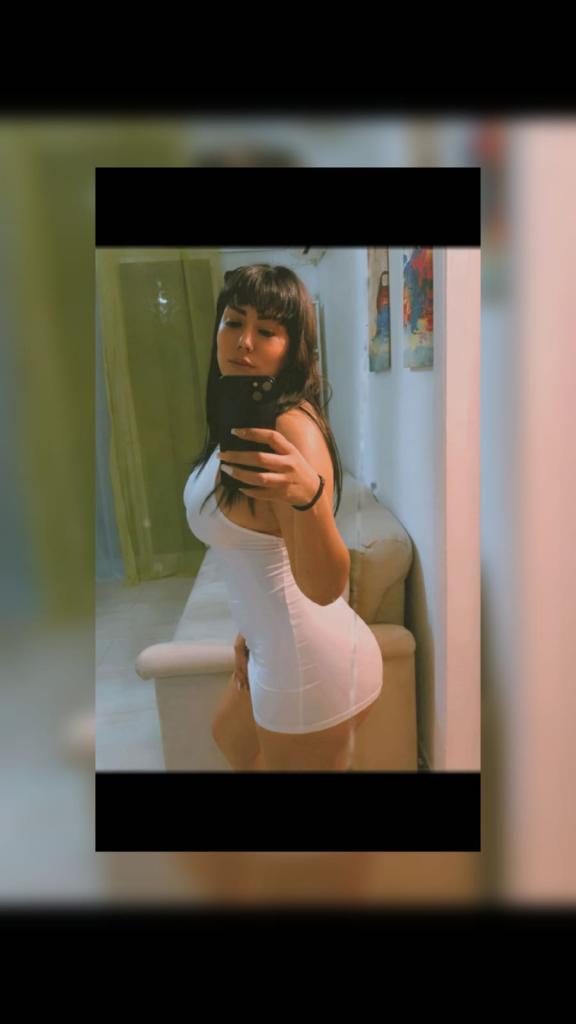 607292802: Chica busca chico en Sevilla