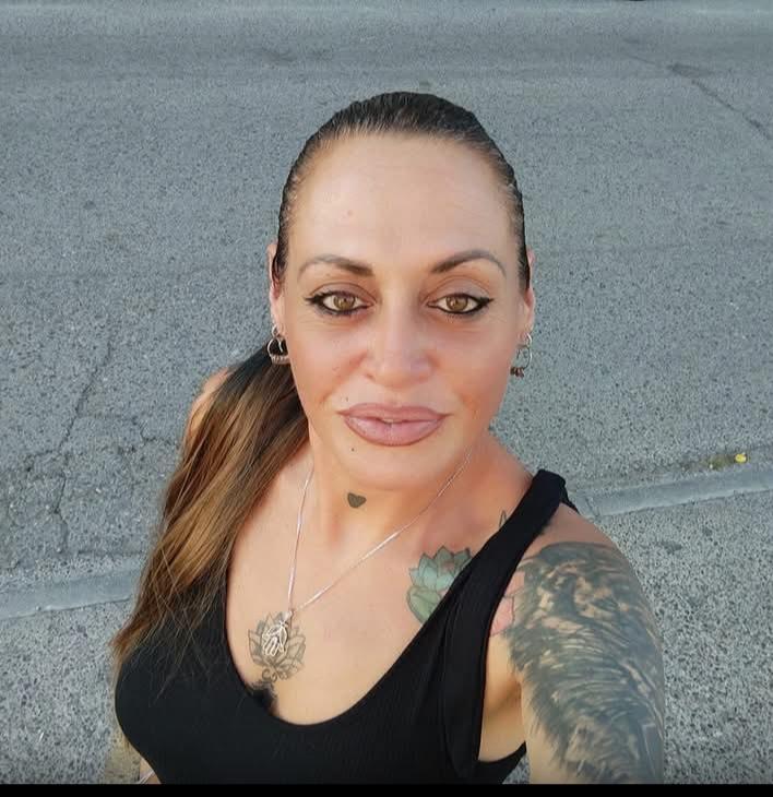 Chica busca chico en Cádiz: 