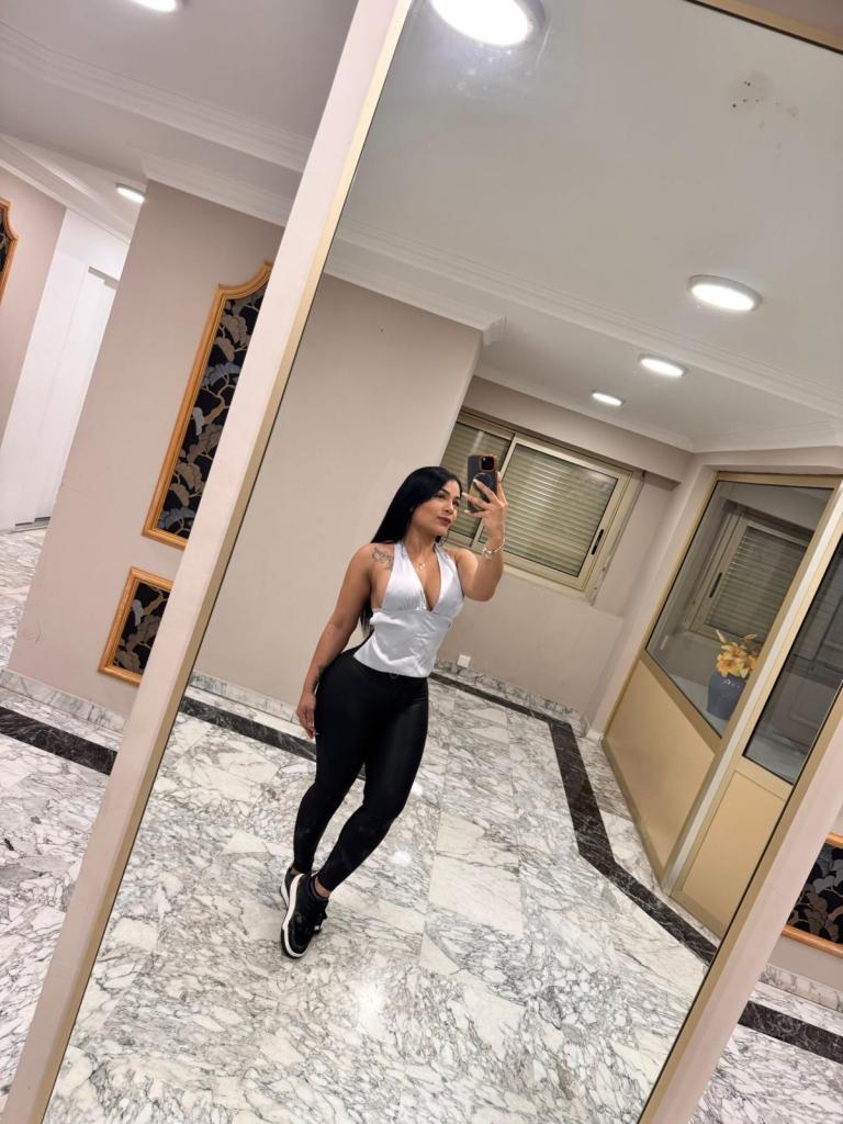 631329886: Chica busca chico en Valencia