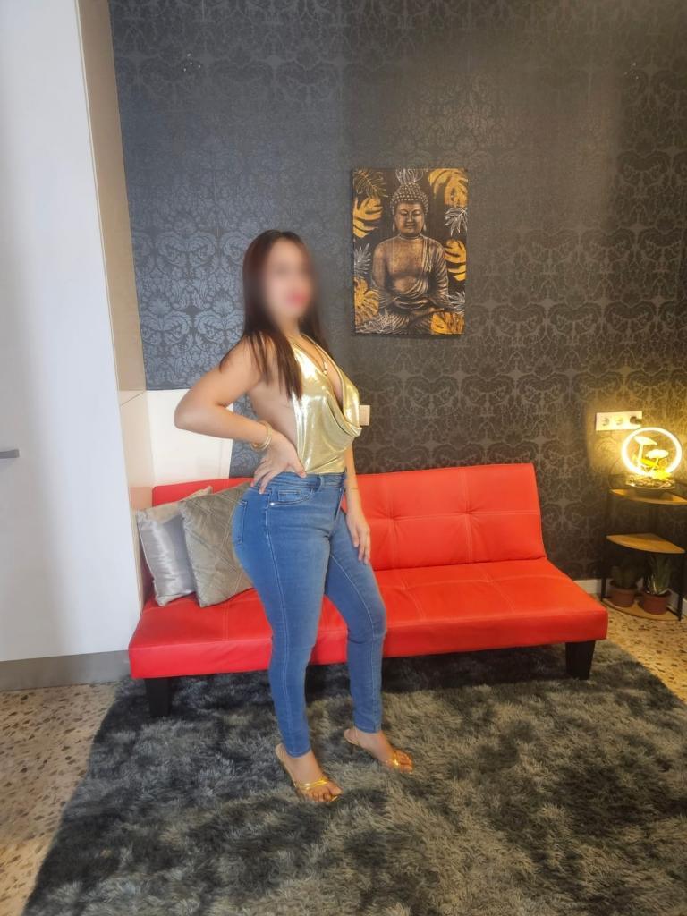 631849894: Chica busca chico en Pontevedra