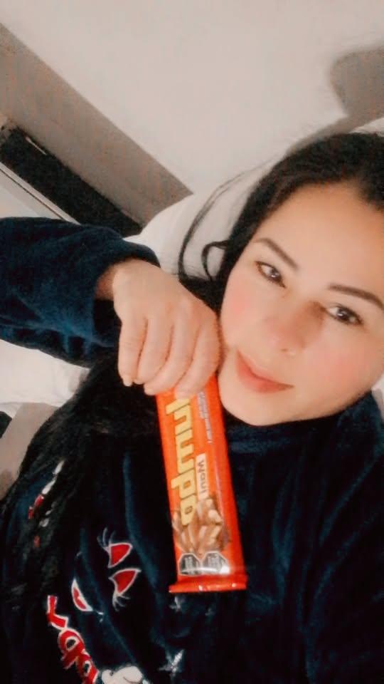 614877153: Chica busca chico en Madrid