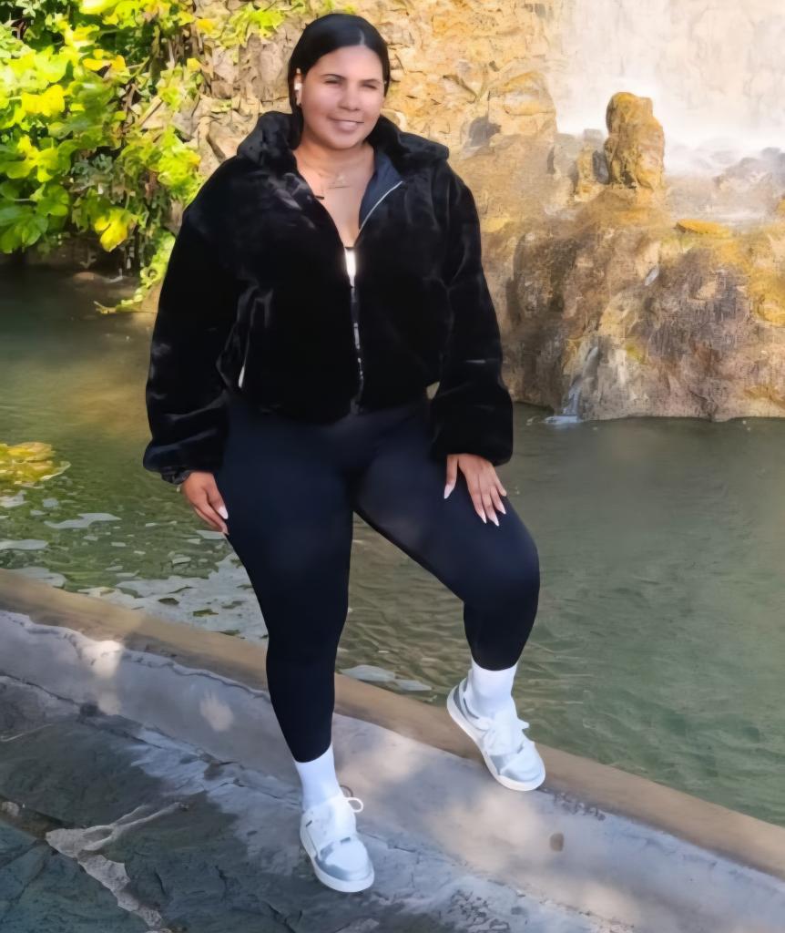 661120993: Chica busca chico en Barcelona