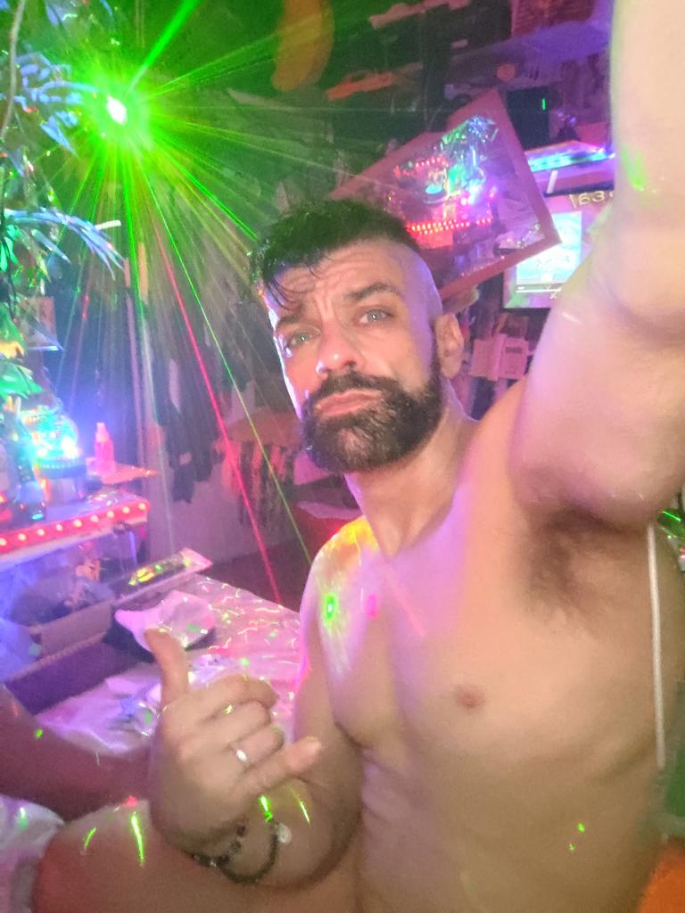 655304986: Chico busca chica en Madrid