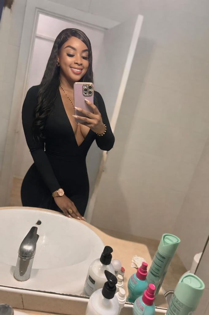 607043388: Chica busca chico en Ceuta