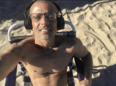 666017266: Chico busca chica en Barcelona