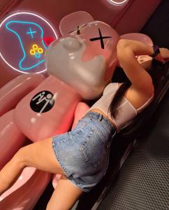 637919886: Chica busca chico en Sevilla