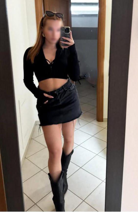 631309282: Chica busca chico en León