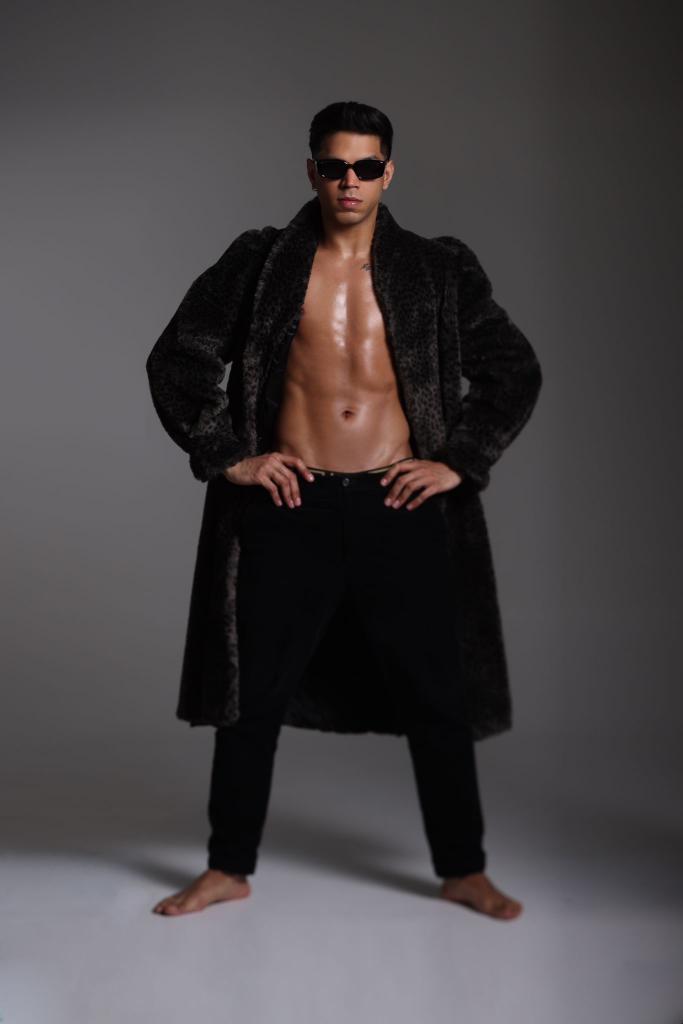 655721603: Chico busca chica en Madrid