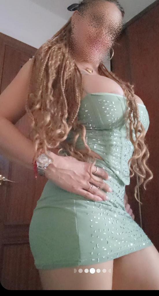 Chica busca chico en Almería: 