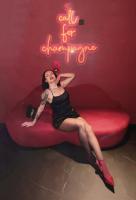 614053387: Chica busca chico en Sevilla