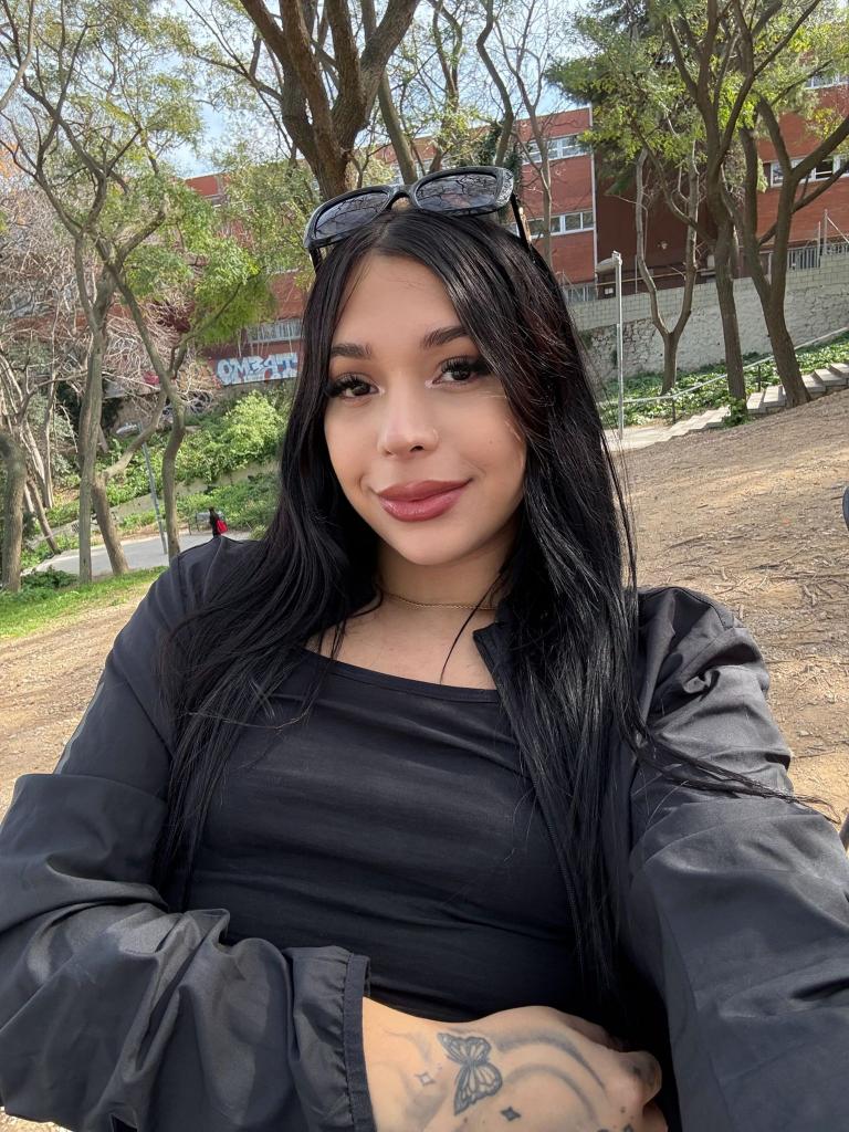 634827813: Transexual en Barcelona