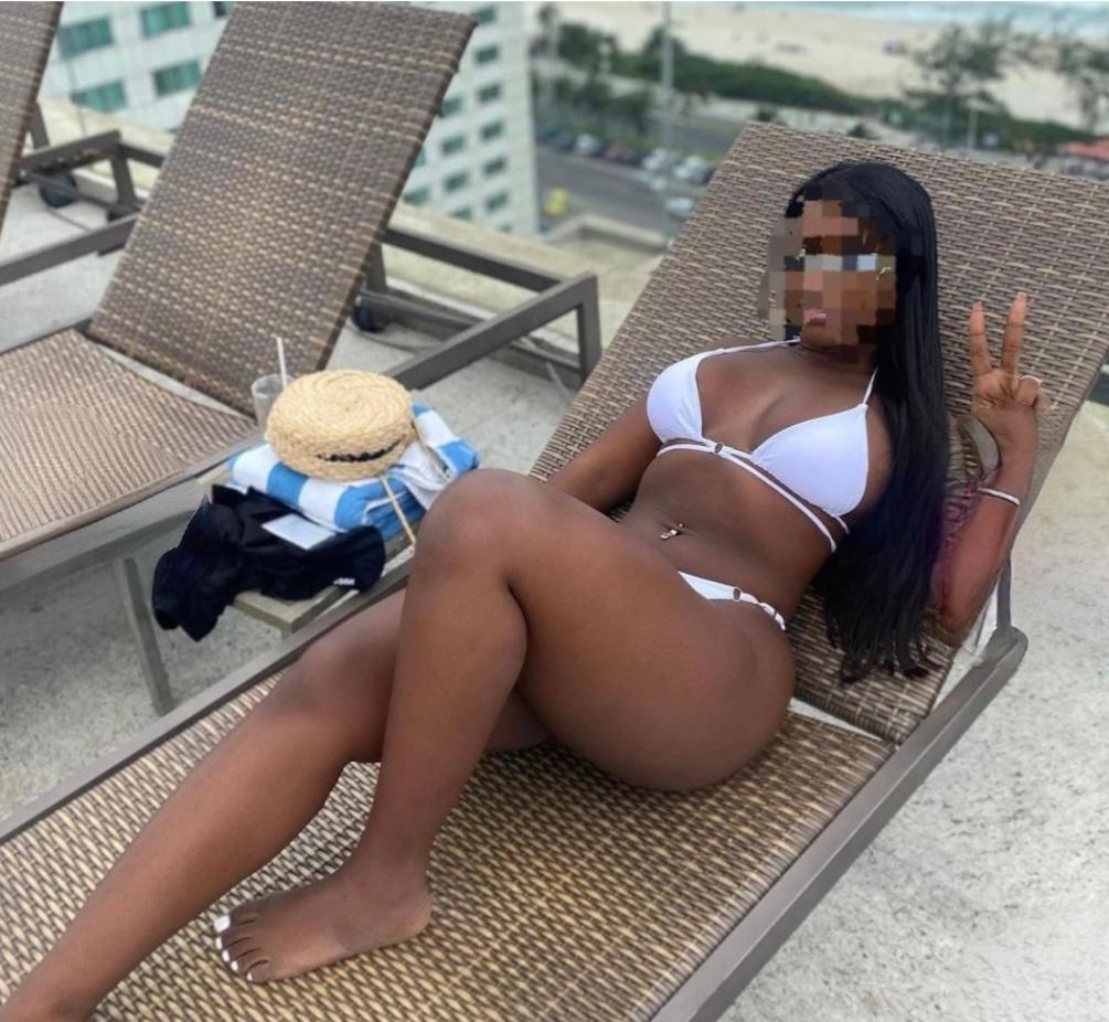 Chica busca chico en La Coruña: 