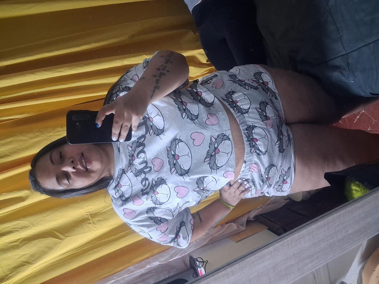 603389923: Chica busca chico en Gerona