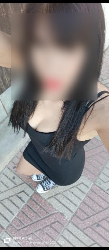 664400221: Chica busca chico en Valencia