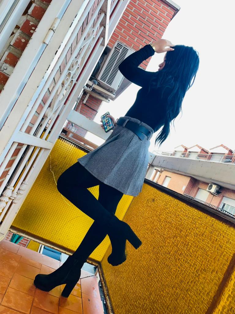 674484791: Chica busca chico en Madrid