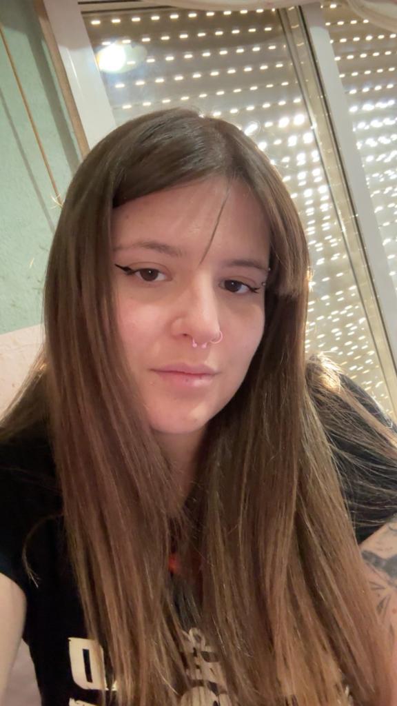 654955889: Chica busca chico en Navarra