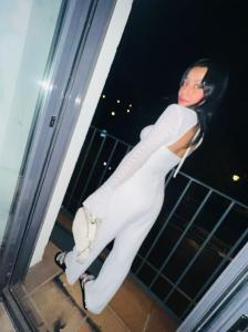 634387930: Chica busca chico en Madrid