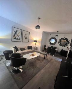 613573989:  en Málaga