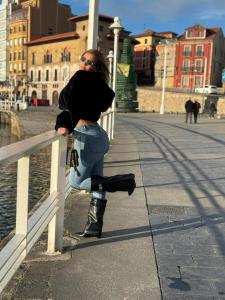 614955313: Chica busca chico en Asturias