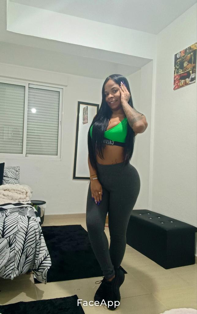 617074244: Chica busca chico en Granada