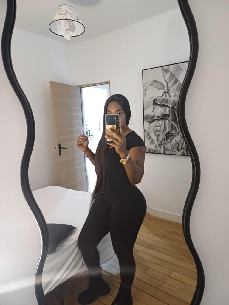 Chica busca chico en Gerona: 