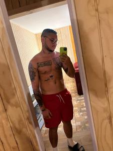 613967239: Chico busca chica en Salamanca