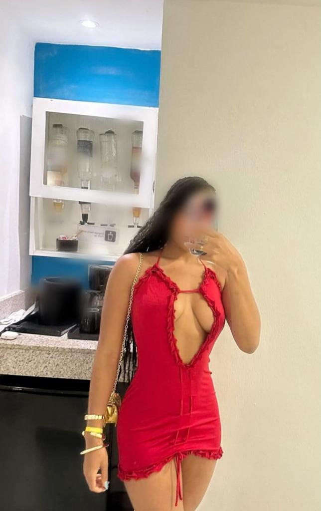 637073803: Chica busca chico en Sevilla