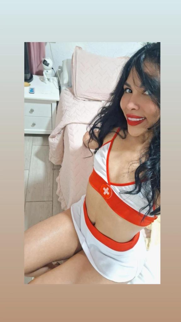 677771181: Chica busca chico en Granada