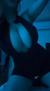 614944172: Chica busca chico en Madrid