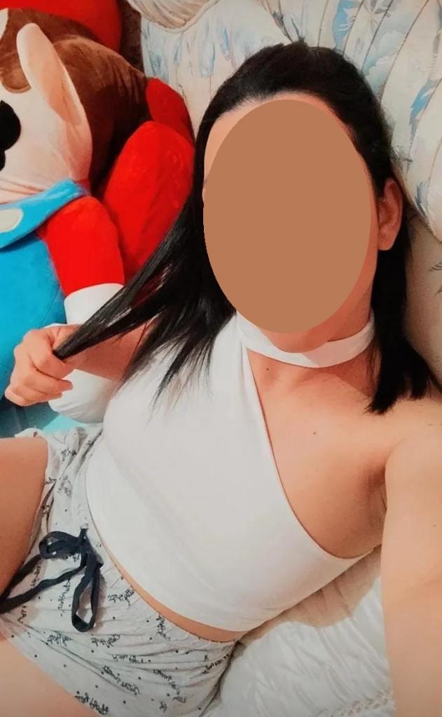 Chica busca chico en Almería: 