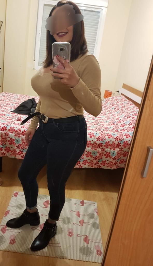 Chica busca chico en Almería: 