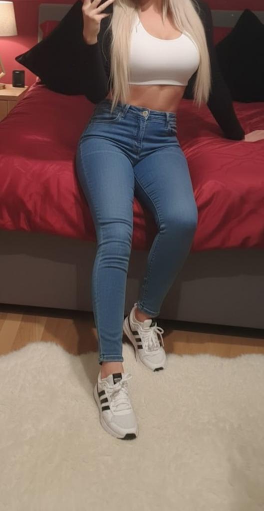 602356592: Chica busca chico en La Coruña