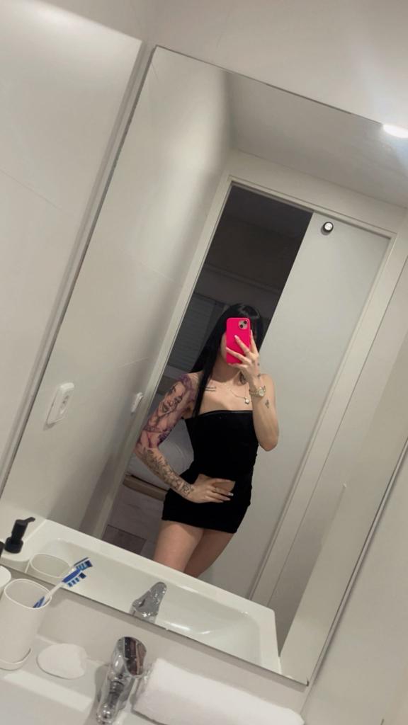 614896717: Chica busca chico en Madrid